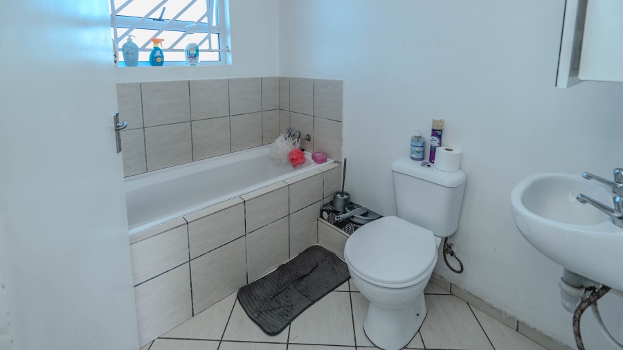 2 Bedroom Property for Sale in Sunset Glen Western Cape